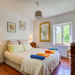 Les Du Perussier Bed & Breakfast